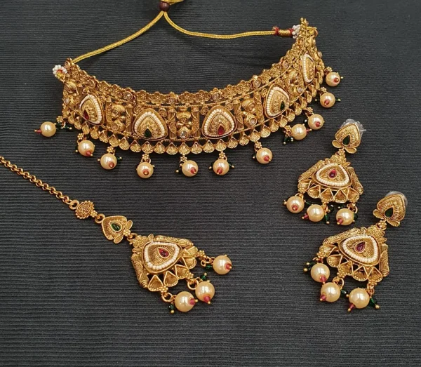 Indian Raj Wari Necklace With Earning and Tikka