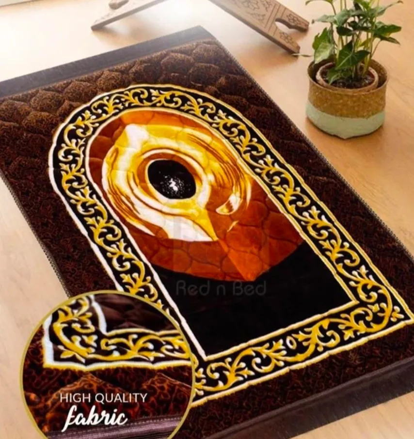 Velvet Embossed Prayer Mat